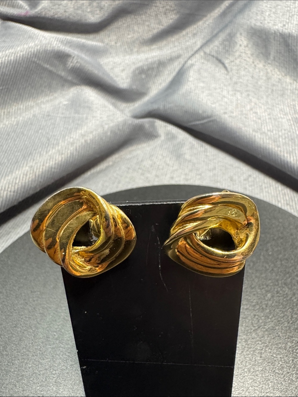 VTG Trifari Gold-Tone Knotted Clip-On Earrings